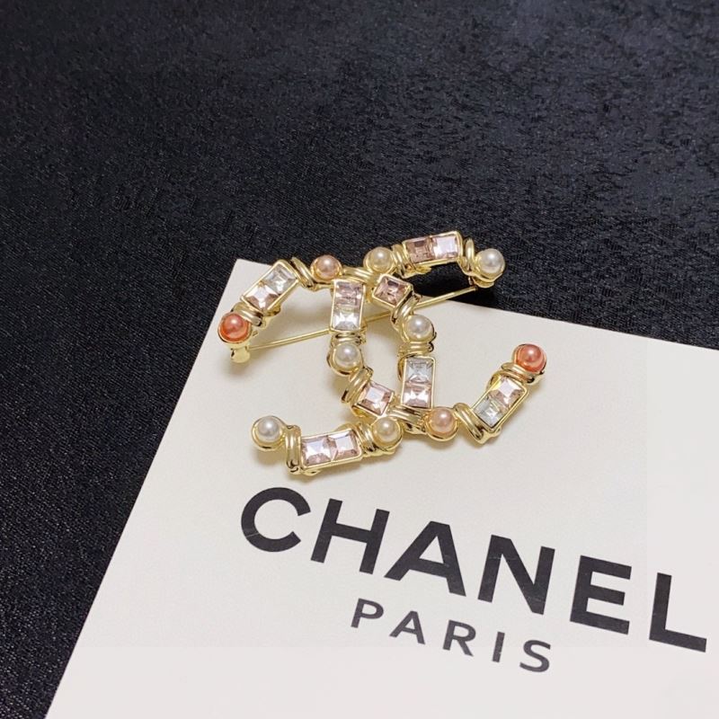 Chanel Brooches - Click Image to Close